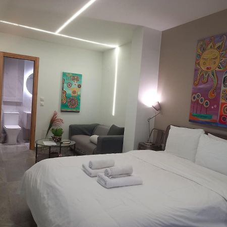 Eros Welcome Stay Downtown Studio - Explore Center By Foot - Close To Helexpo & University Soluň Exteriér fotografie