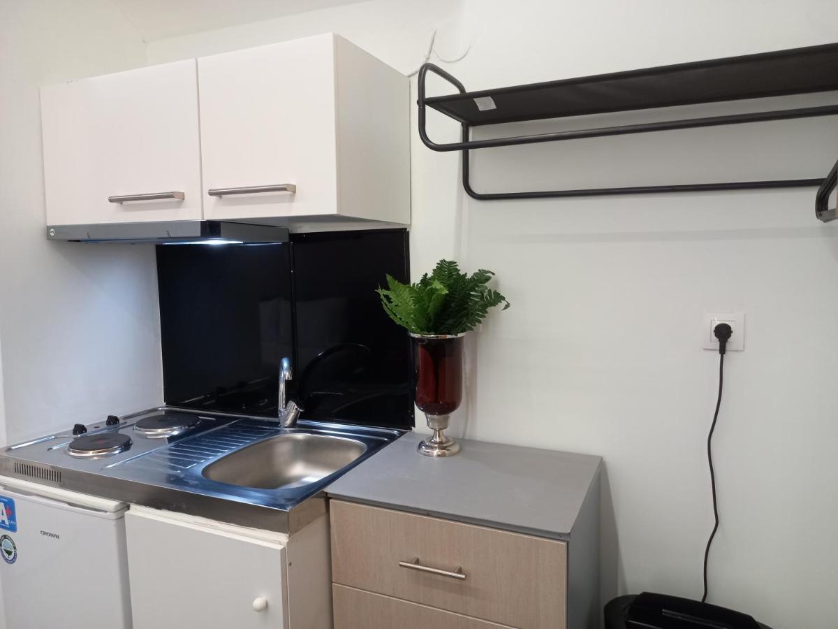 Eros Welcome Stay Downtown Studio - Explore Center By Foot - Close To Helexpo & University Soluň Exteriér fotografie